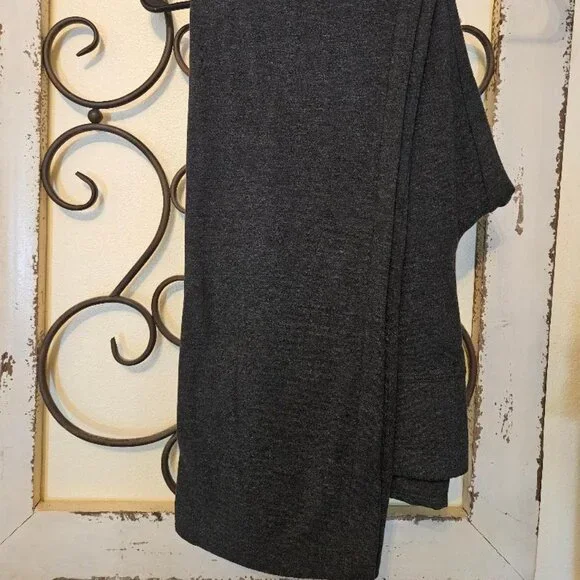 Bundle of 2 gray Yoga exercise Pants size Med and L - Picture 8 of 10